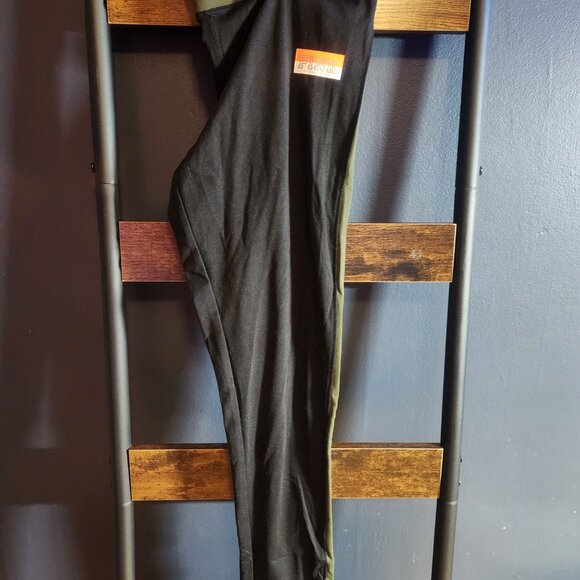 Pink Victoria's Secret Legging - Picture 2 of 4